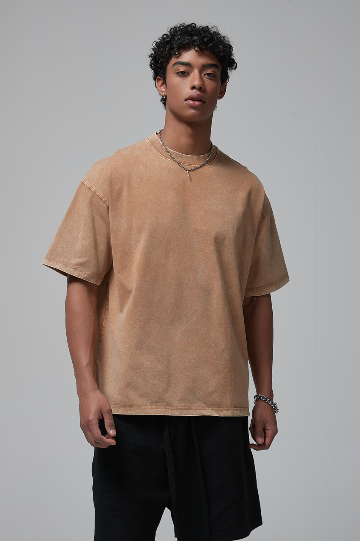 VILLIAN | OVERSIZED ACID-WASH TEE