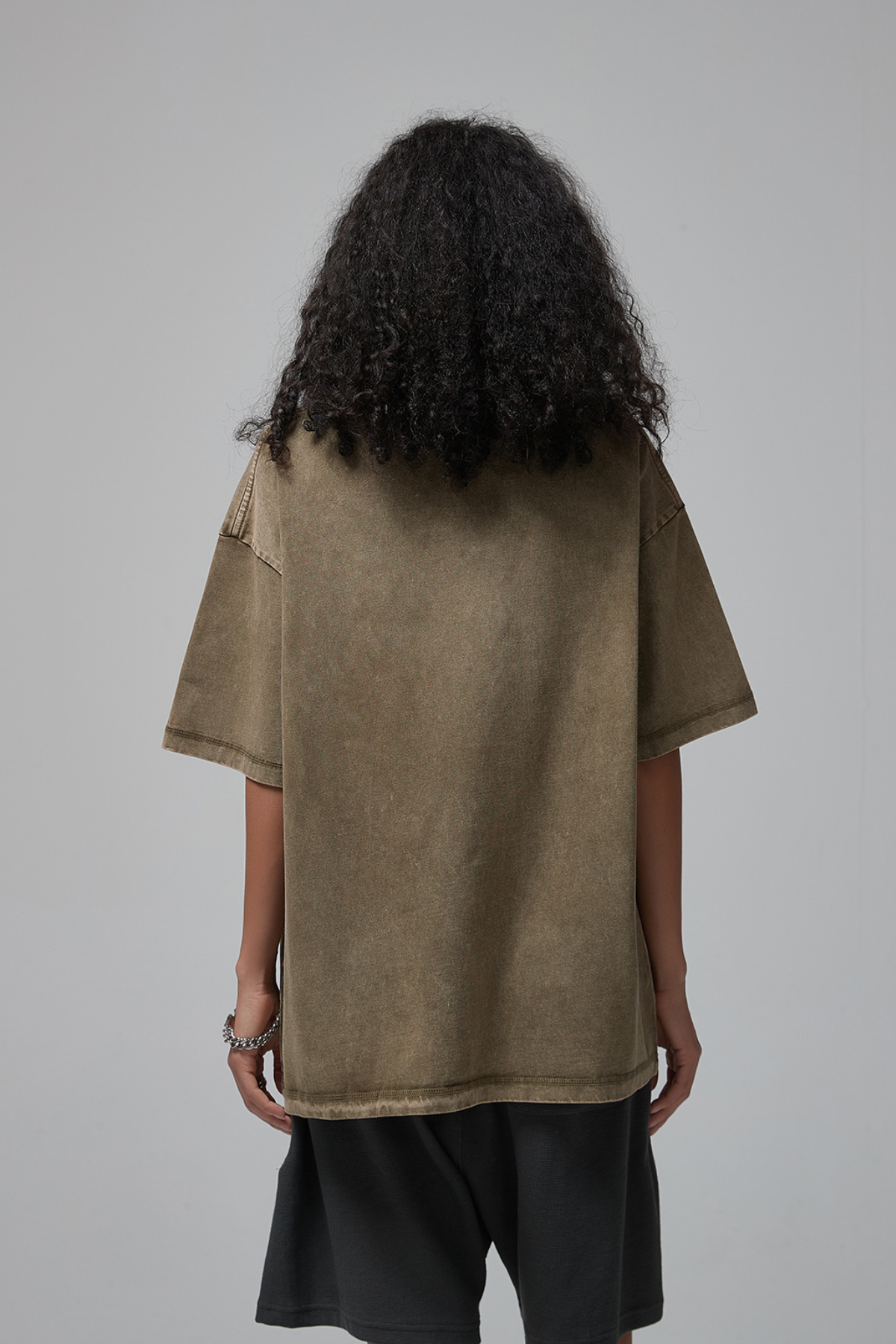 VILLIAN | OVERSIZED ACID-WASH TEE