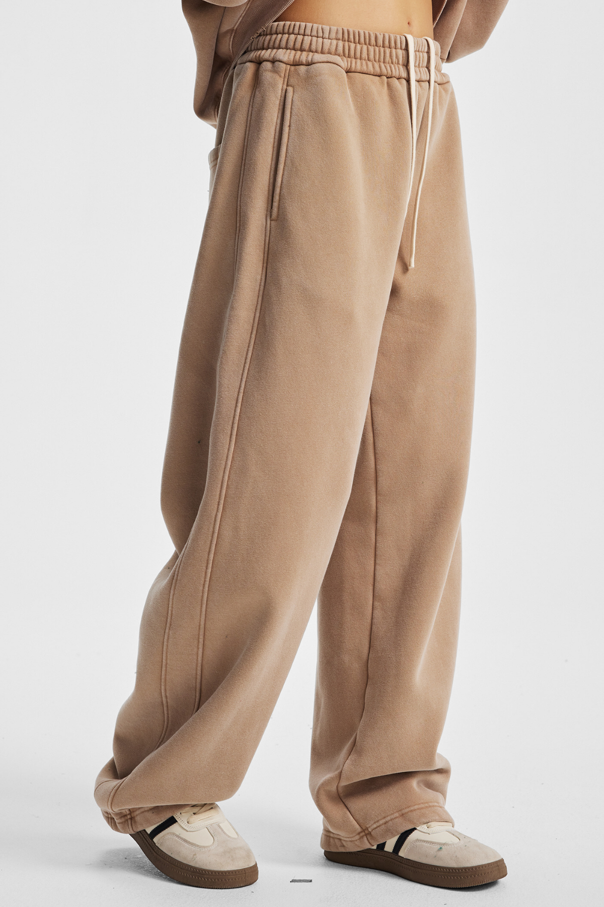 RAZE | ACID-WASH BAGGY SWEATPANTS