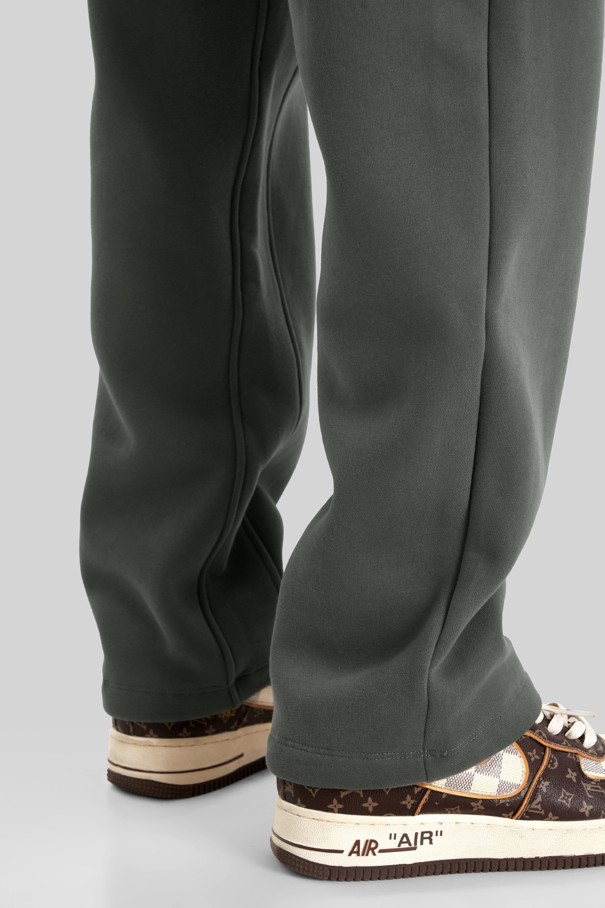 CORE | STRAIGHT LEG SWEATPANTS