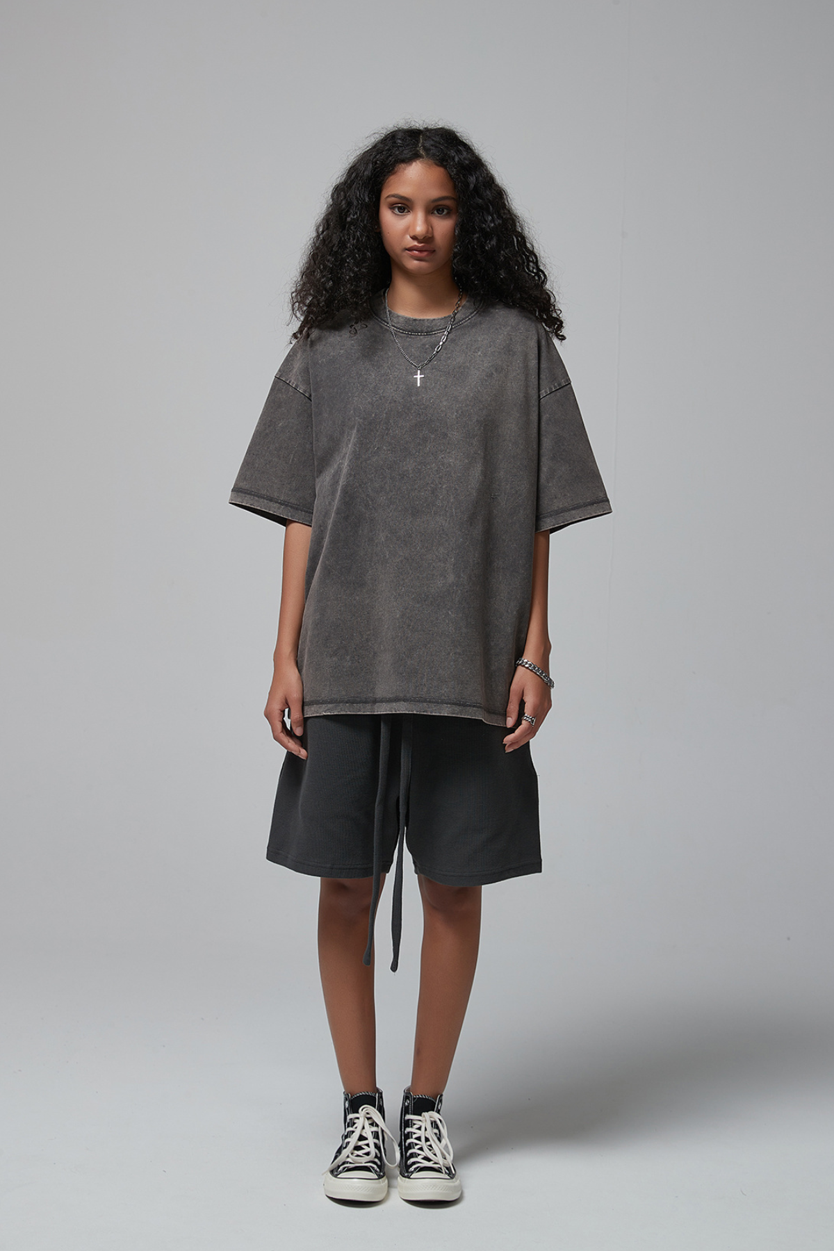 VILLIAN | OVERSIZED ACID-WASH TEE