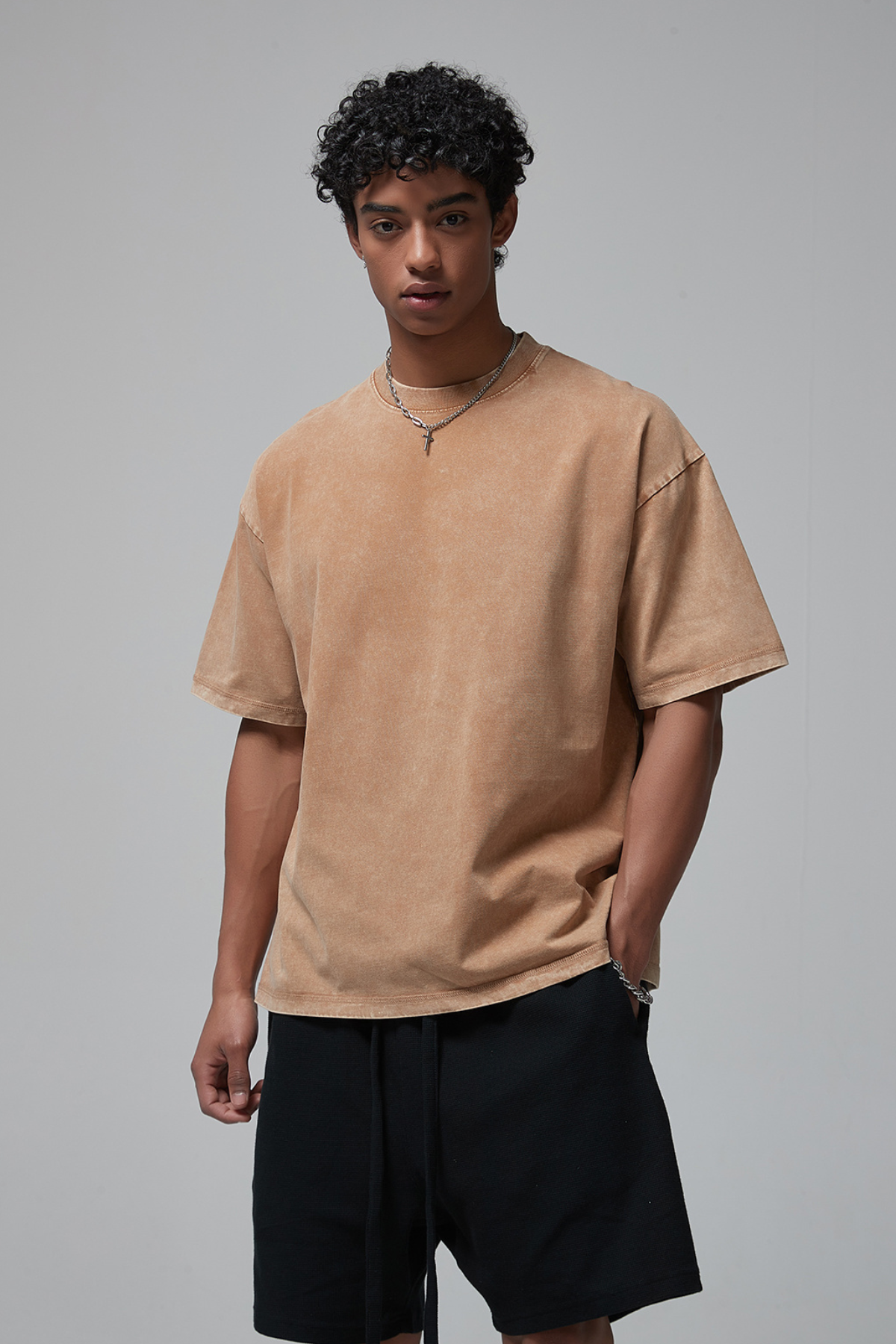 VILLIAN | OVERSIZED ACID-WASH TEE
