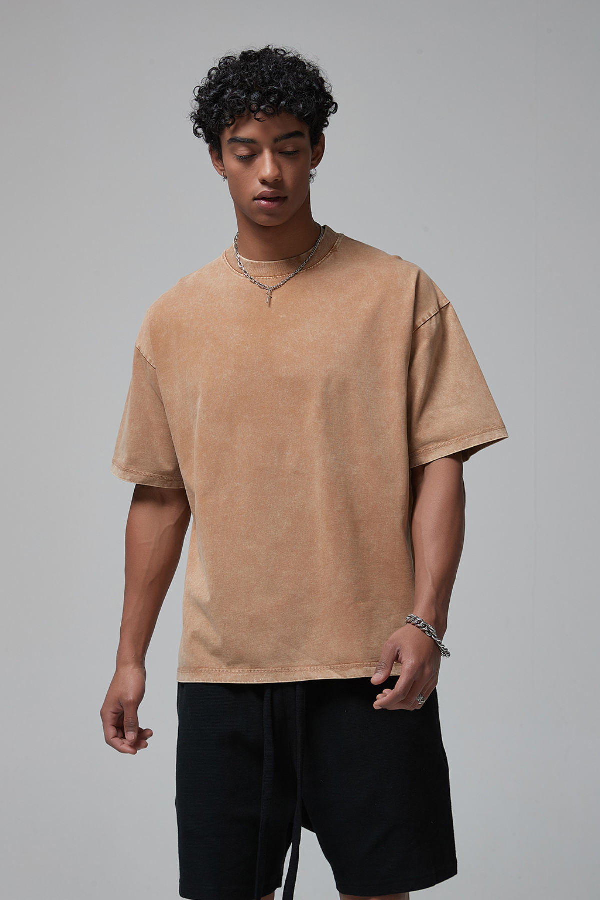 VILLIAN | OVERSIZED ACID-WASH TEE