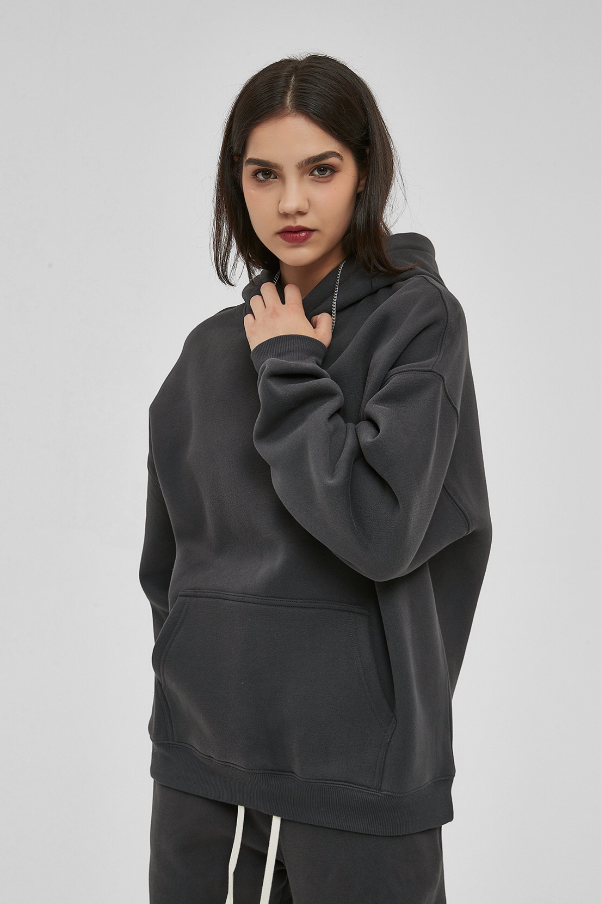 BASICS | PULLOVER HOODIE