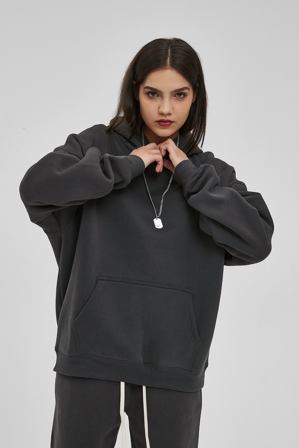 BASICS | PULLOVER HOODIE