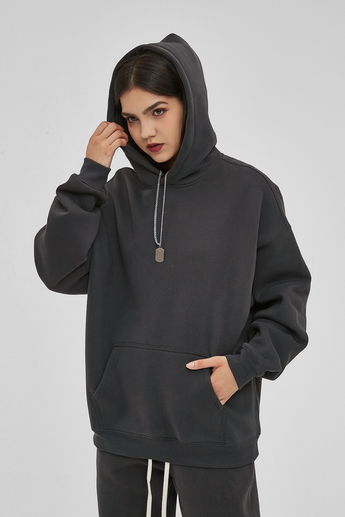 BASICS | PULLOVER HOODIE