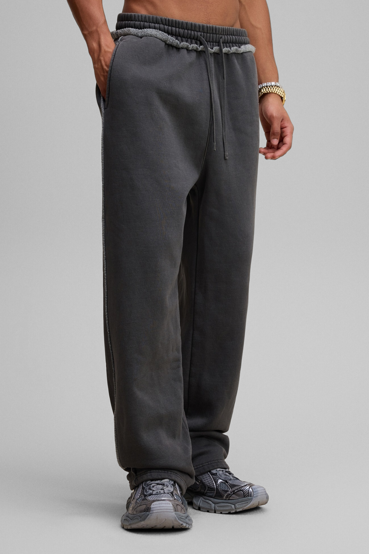 RAW | RIPPED-HEM SWEATPANTS