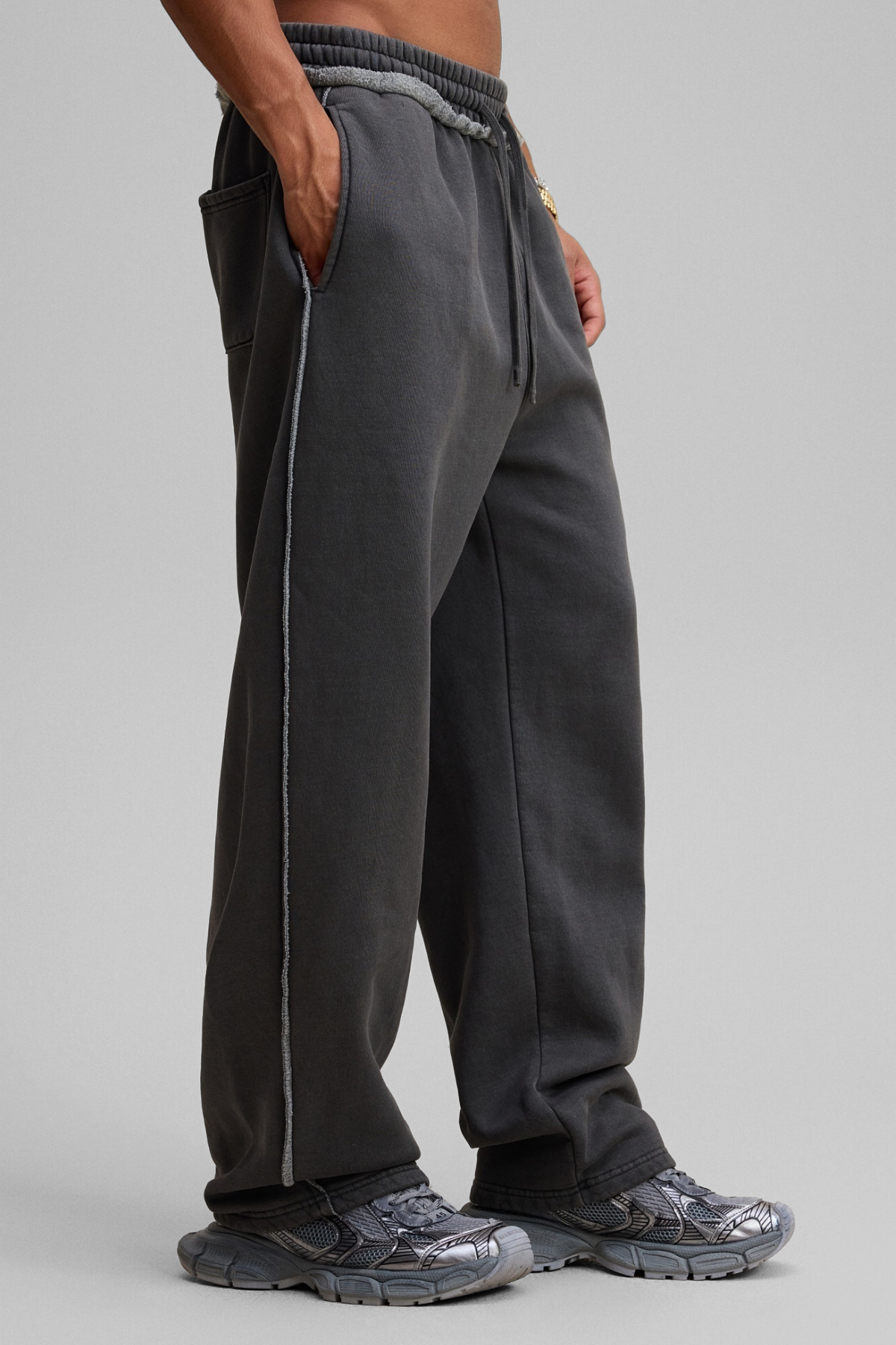 RAW | RIPPED-HEM SWEATPANTS