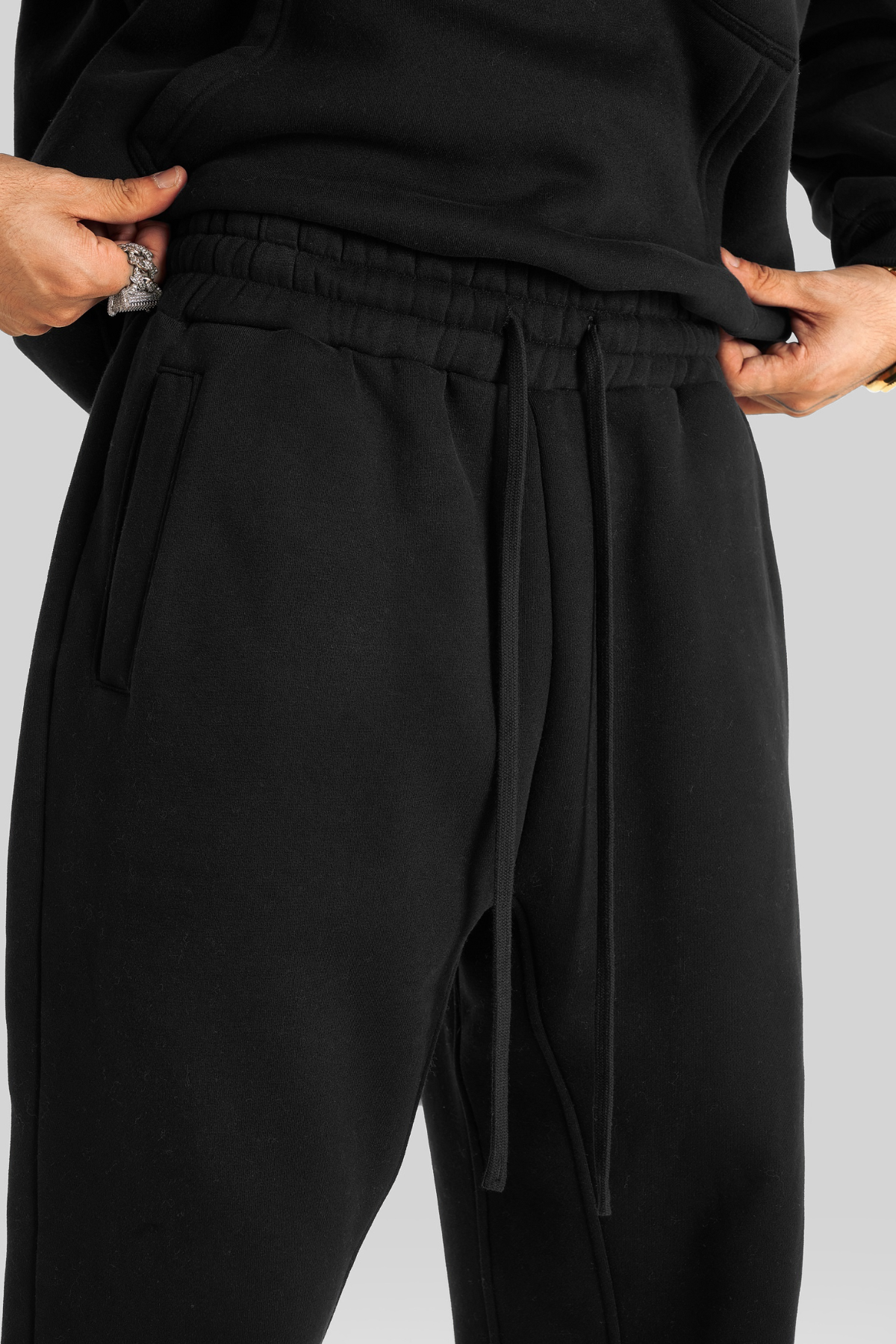 CORE | STRAIGHT LEG SWEATPANTS
