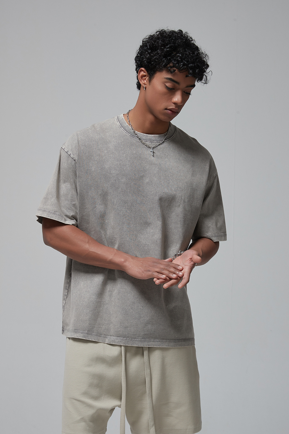 VILLIAN | OVERSIZED ACID-WASH TEE