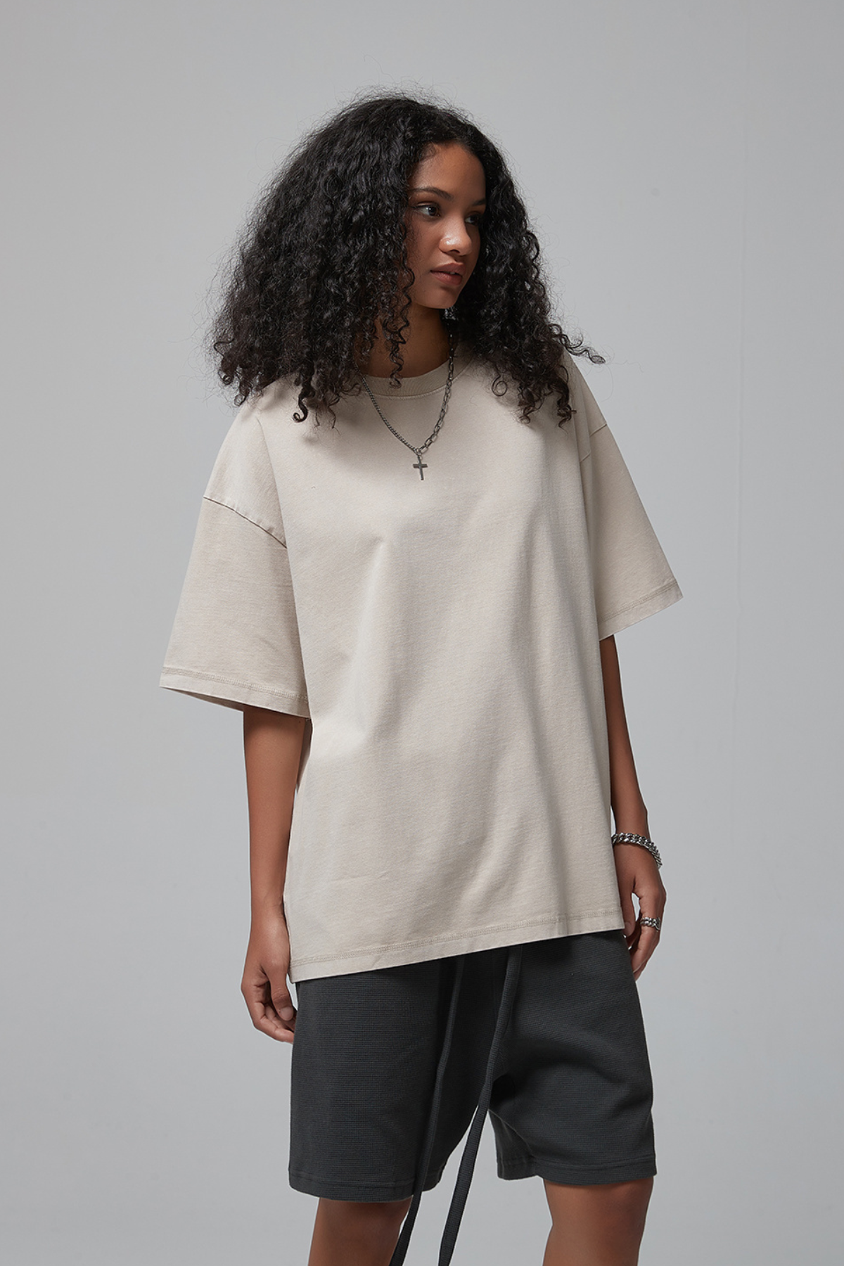 VILLIAN | OVERSIZED ACID-WASH TEE